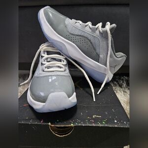 Air Jordan 11 CMFT LOW (GS) Size 6